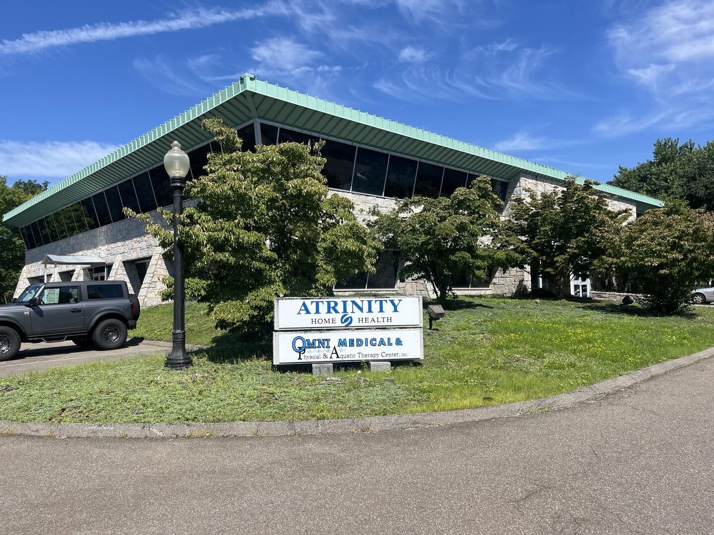 Omni's Wallingford facility at 8 Research Parkway, home of the aquatic therapy pool